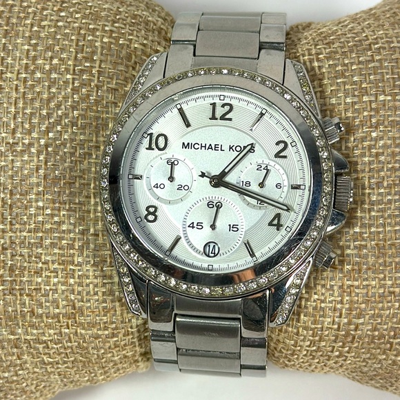 Michael Kors Watch 5165 - Picture 2 of 11